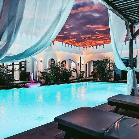 The Golden Blue Luxury Hotel Bwejuu Buitenkant foto