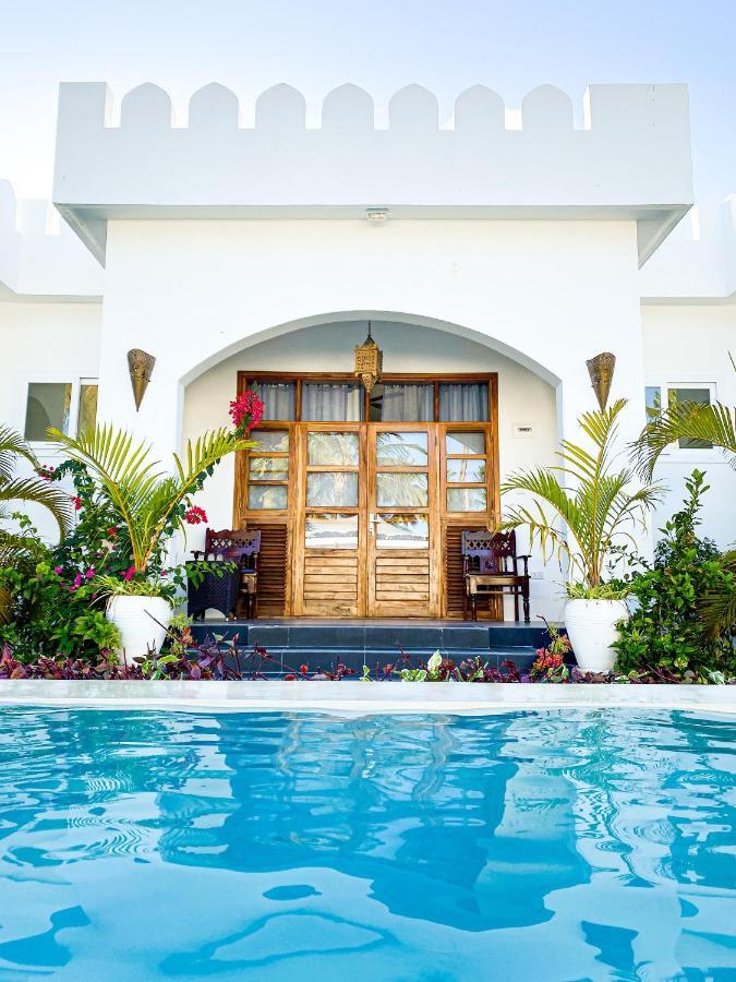 The Golden Blue Luxury Hotel Bwejuu Buitenkant foto