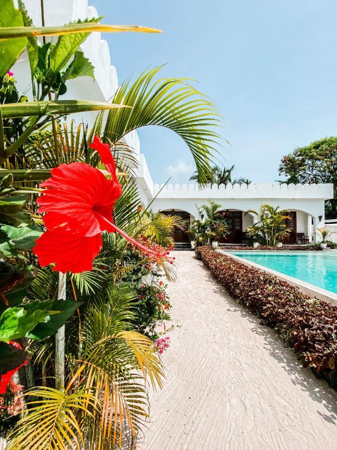 The Golden Blue Luxury Hotel Bwejuu Buitenkant foto