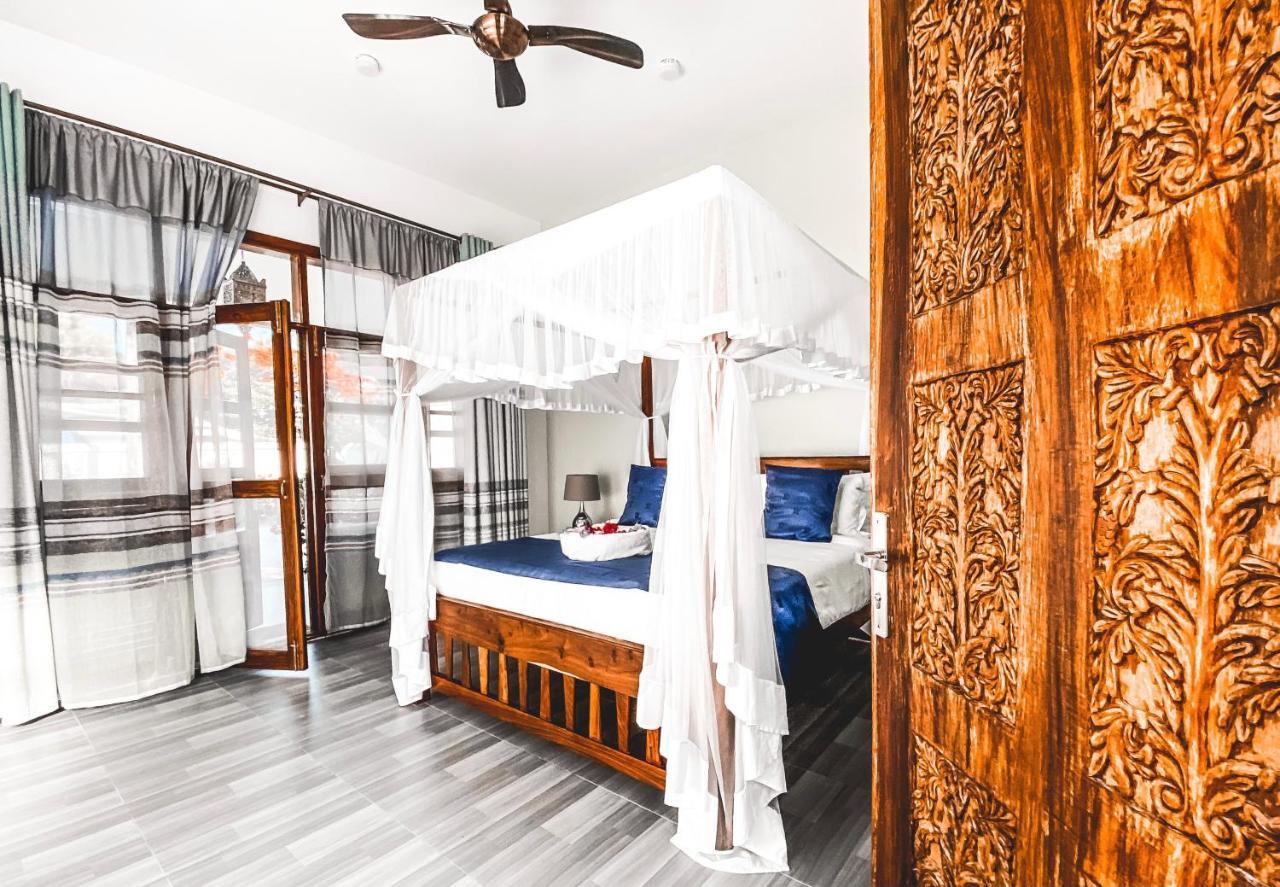 The Golden Blue Luxury Hotel Bwejuu Buitenkant foto