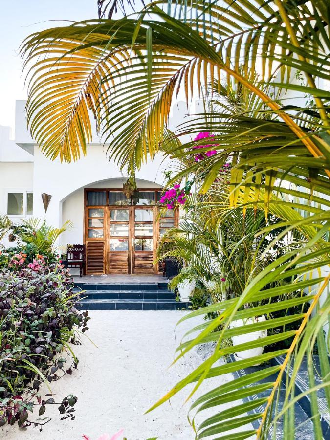 The Golden Blue Luxury Hotel Bwejuu Buitenkant foto