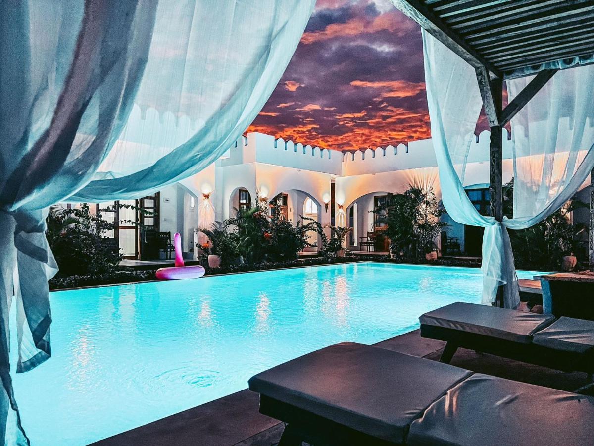 The Golden Blue Luxury Hotel Bwejuu Buitenkant foto